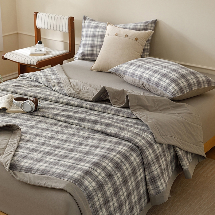 91家纺网 家纺一手货源 找家纺 悦然毛巾被 2026新款全棉水洗棉夏被夏凉被空调被 暖格晚风灰