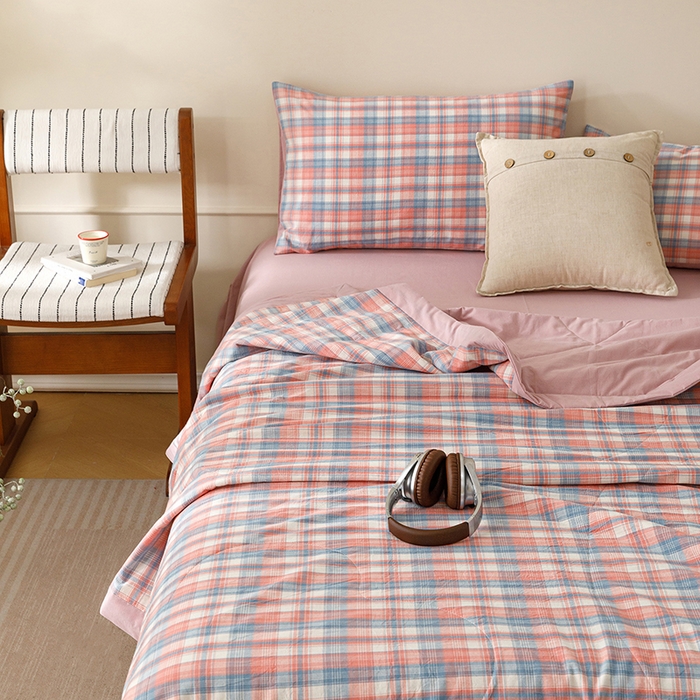 91家纺网 家纺一手货源 找家纺 悦然毛巾被 2026新款全棉水洗棉夏被夏凉被空调被 暖格晚风粉