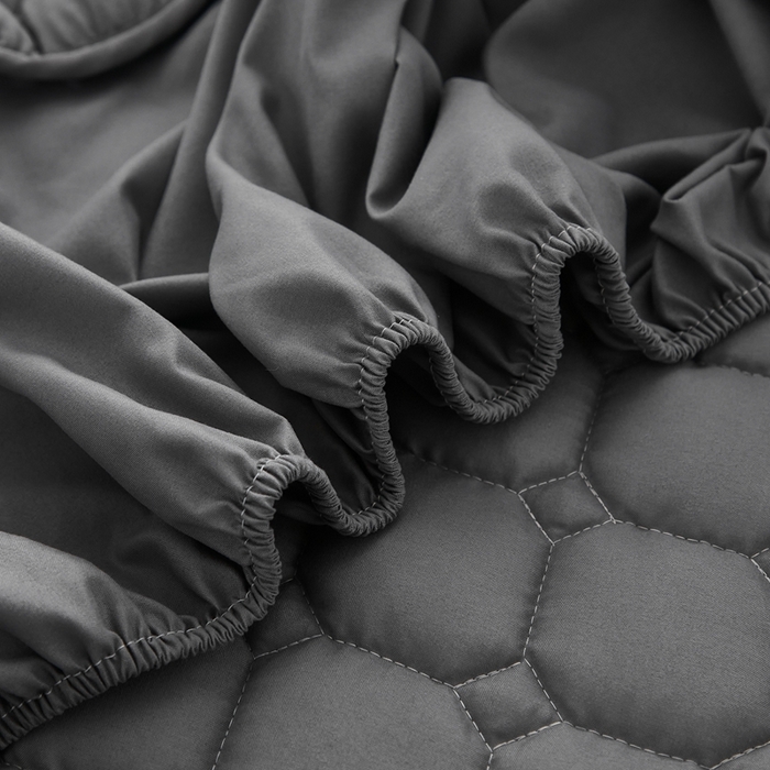 91家纺网 家纺一手货源 找家纺 啊雅家居 2026新款简约羽丝绒床笠式床垫床护垫 灰色