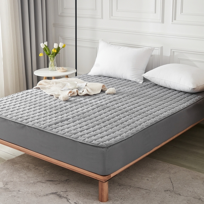 91家纺网 家纺一手货源 找家纺 啊雅家居 2026新款简约羽丝绒床笠式床垫床护垫 灰色