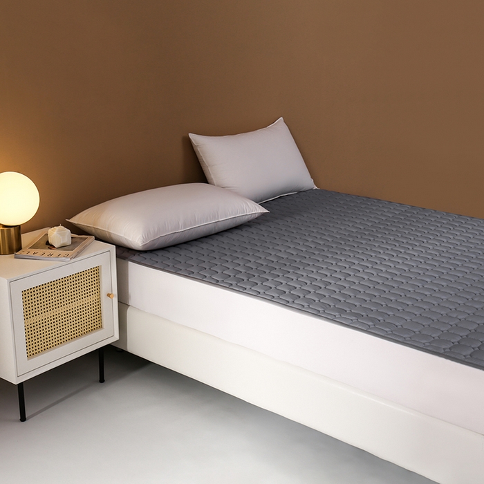 91家纺网 家纺一手货源 找家纺 啊雅家居 2026新款300克宾馆酒店床褥垫保护垫席梦思隔脏垫 灰色