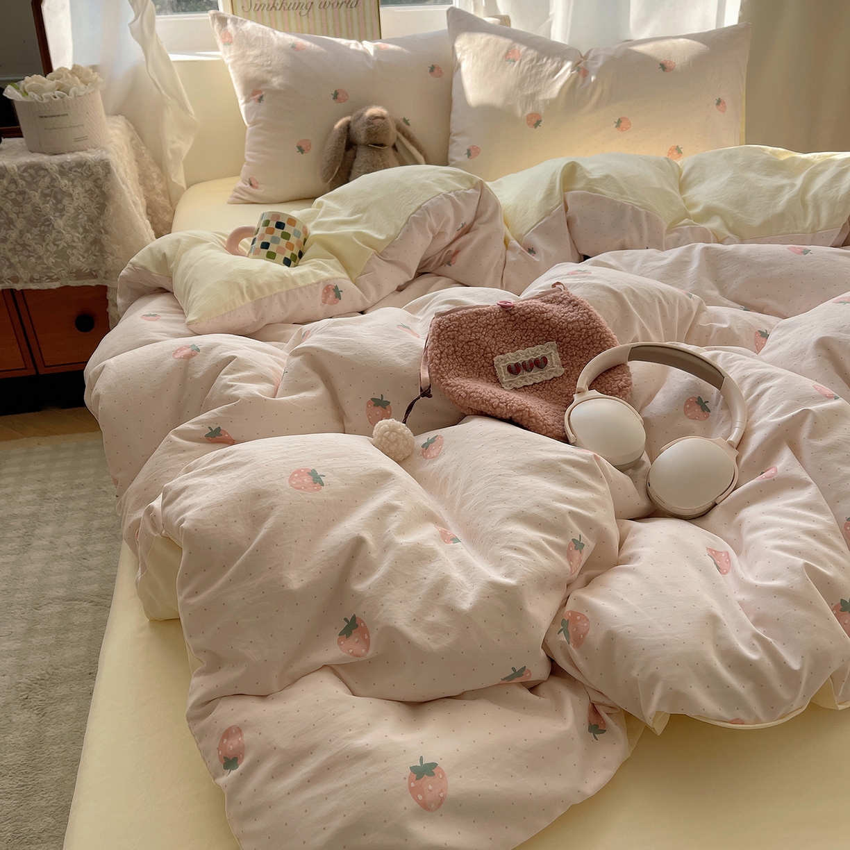 91家纺网 家纺一手货源 找家纺 沐芷 2026 【提供买家秀】古法水洗仿棉A类四件套床上用品三件套被套被罩床笠款---第一波 草莓啵啵