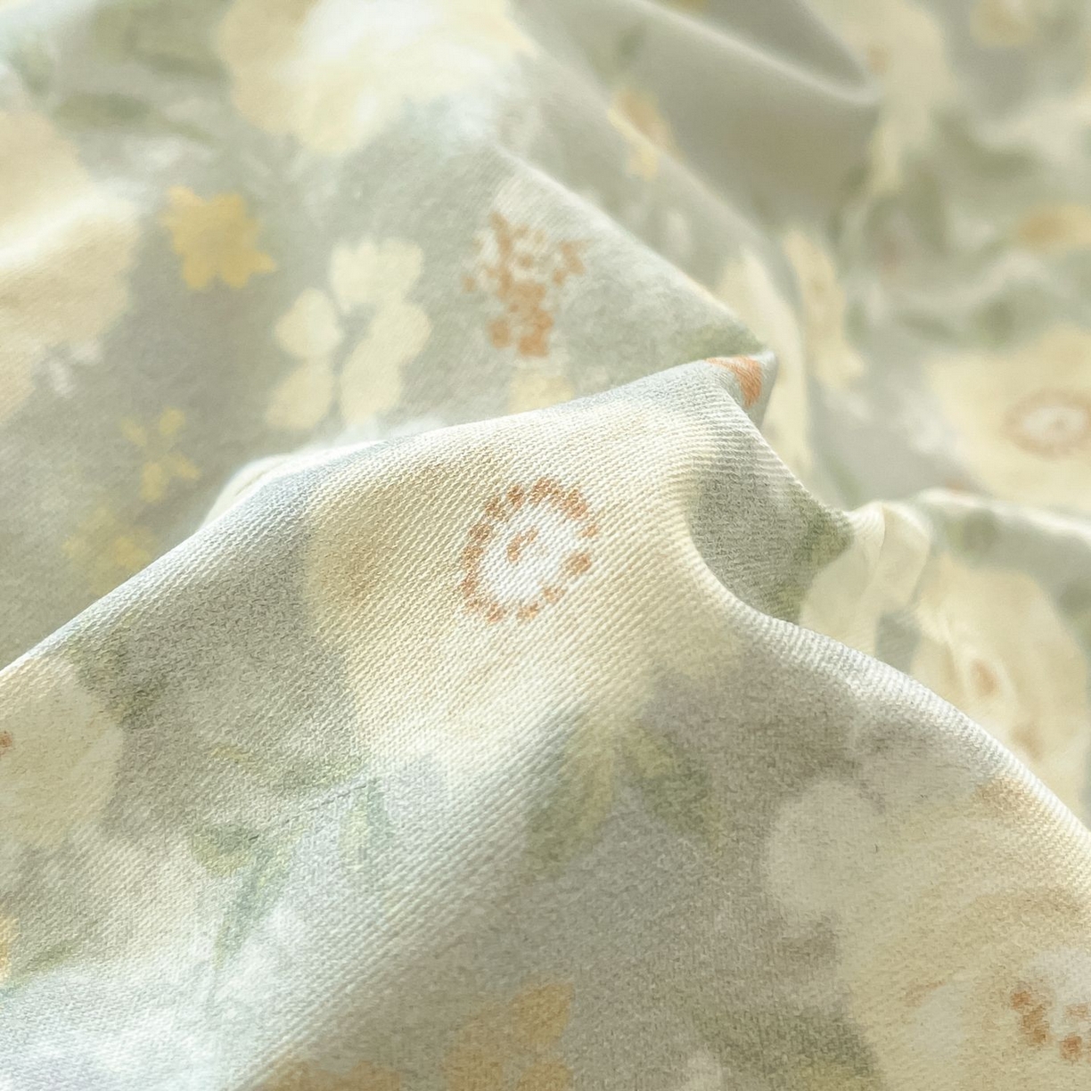 91家纺网 家纺一手货源 找家纺 寻米 2026春夏新款全棉13070印花四件套单品系列场景二-四件套 繁花-绿