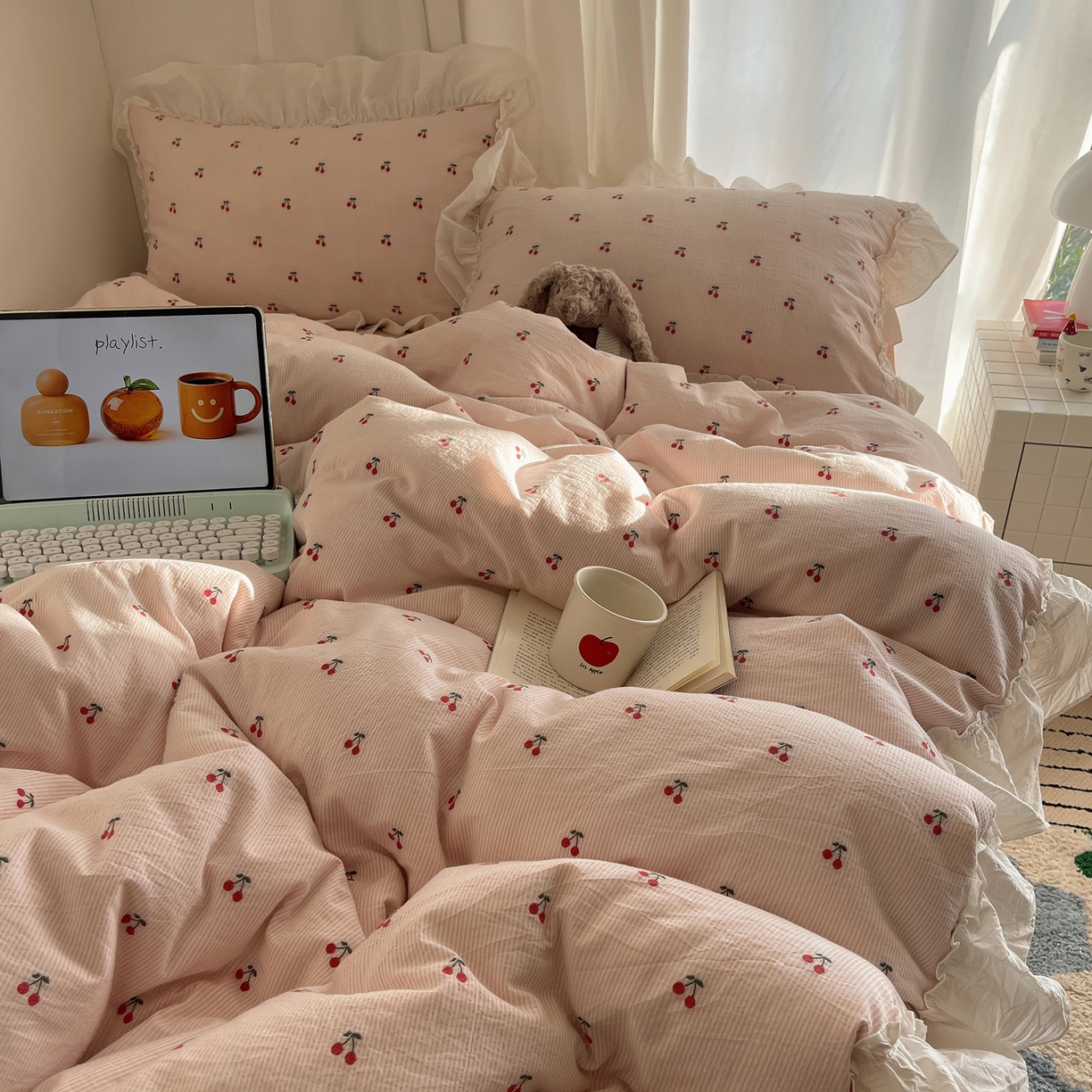 91家纺网 家纺一手货源 找家纺 （总）六巷胡同 2026新款韩系博主风60支色织提花小樱桃A类全棉水洗棉四件套