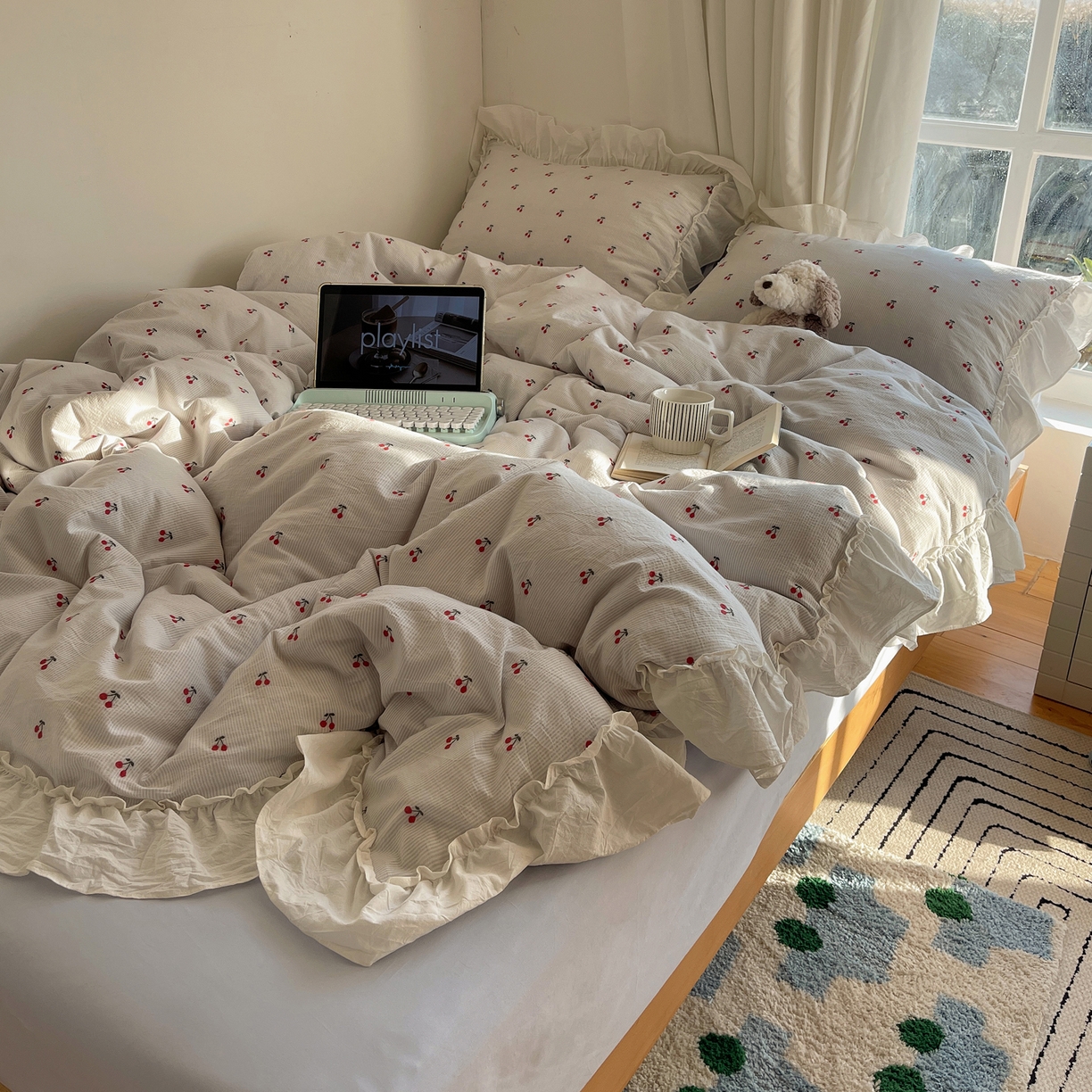 91家纺网 家纺一手货源 找家纺 六巷胡同 2026新款韩系博主风60支色织提花小樱桃A类全棉水洗棉四件套 小樱桃-蓝