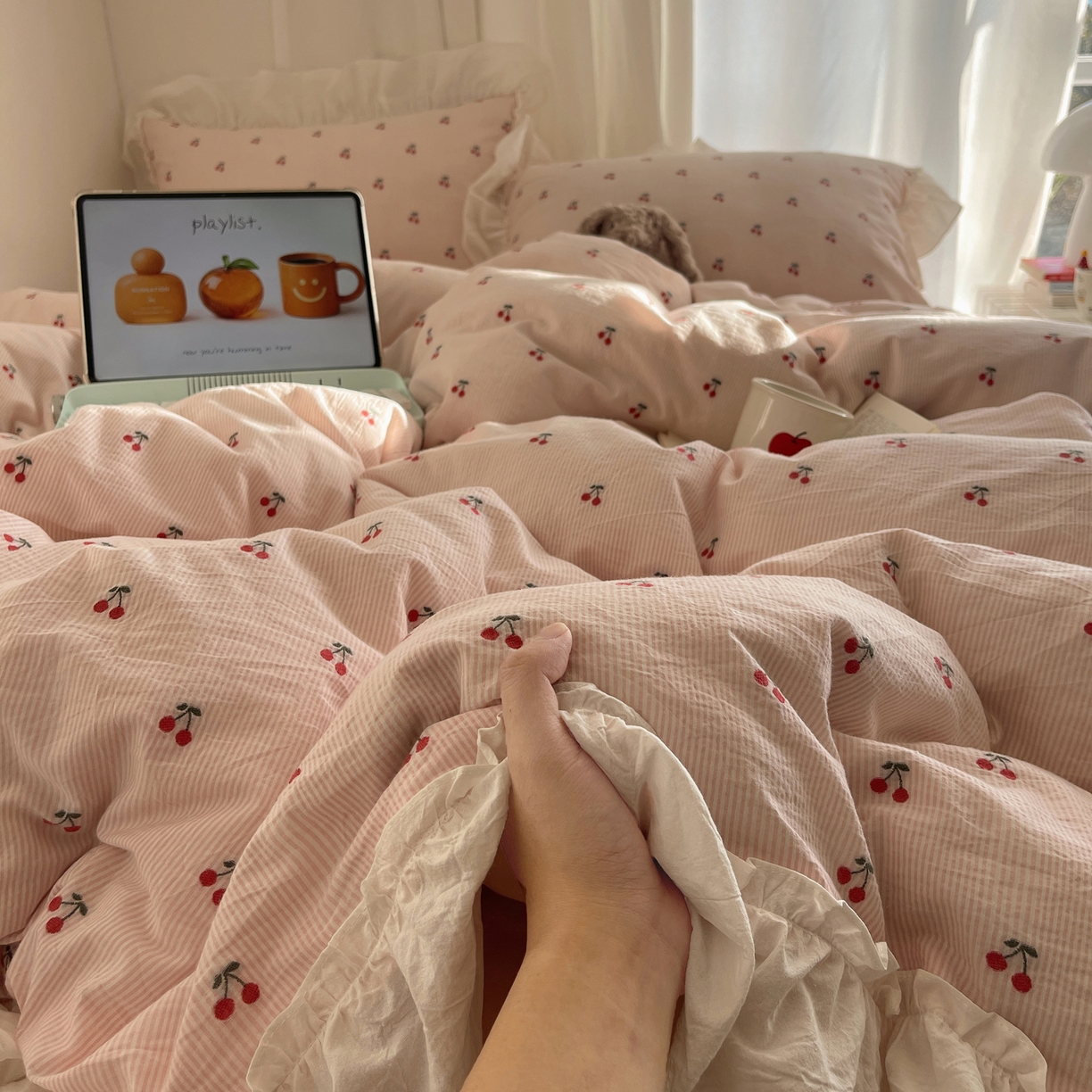 91家纺网 家纺一手货源 找家纺 六巷胡同 2026新款韩系博主风60支色织提花小樱桃A类全棉水洗棉四件套 小樱桃-粉