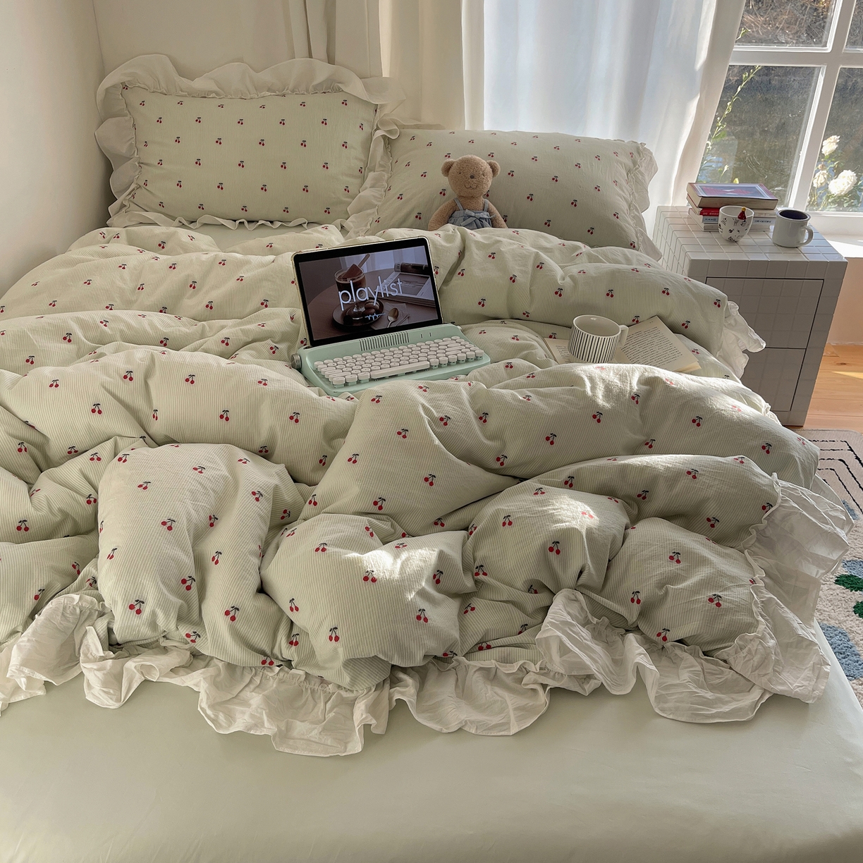 91家纺网 家纺一手货源 找家纺 六巷胡同 2026新款韩系博主风60支色织提花小樱桃A类全棉水洗棉四件套 小樱桃-绿