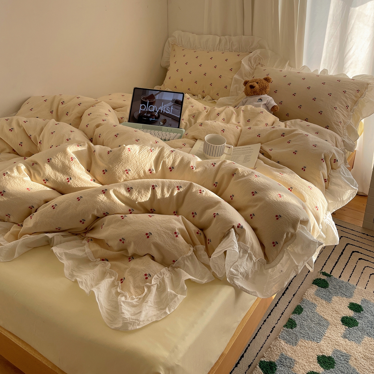 91家纺网 家纺一手货源 找家纺 六巷胡同 2026新款韩系博主风60支色织提花小樱桃A类全棉水洗棉四件套 小樱桃-黄