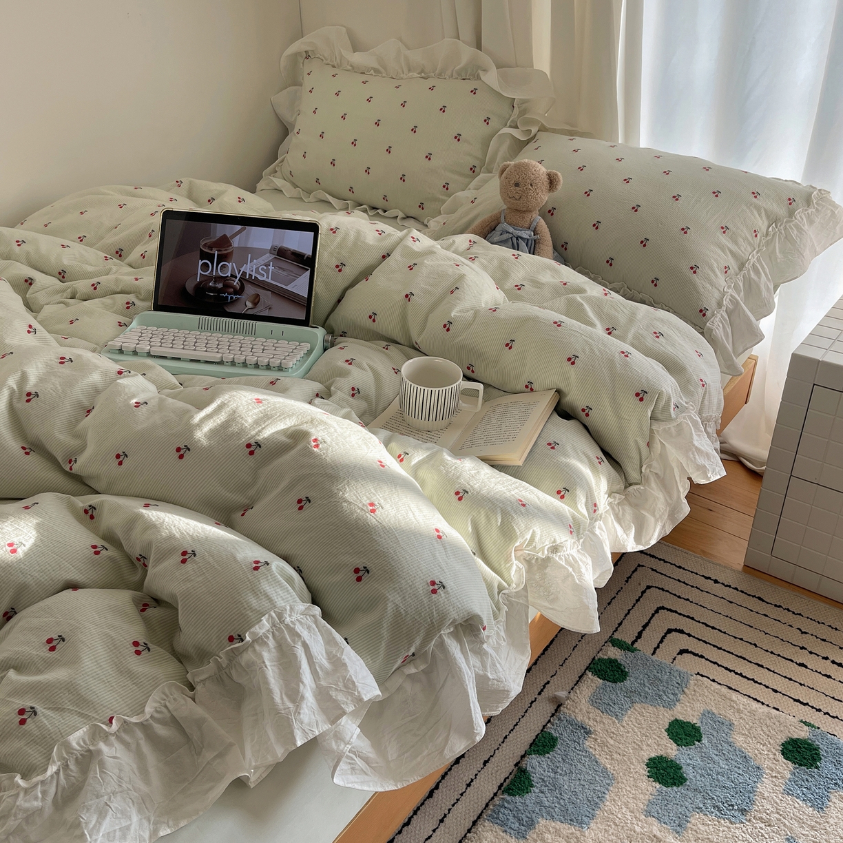 91家纺网 家纺一手货源 找家纺 六巷胡同 2026新款韩系博主风60支色织提花小樱桃A类全棉水洗棉四件套 小樱桃-绿