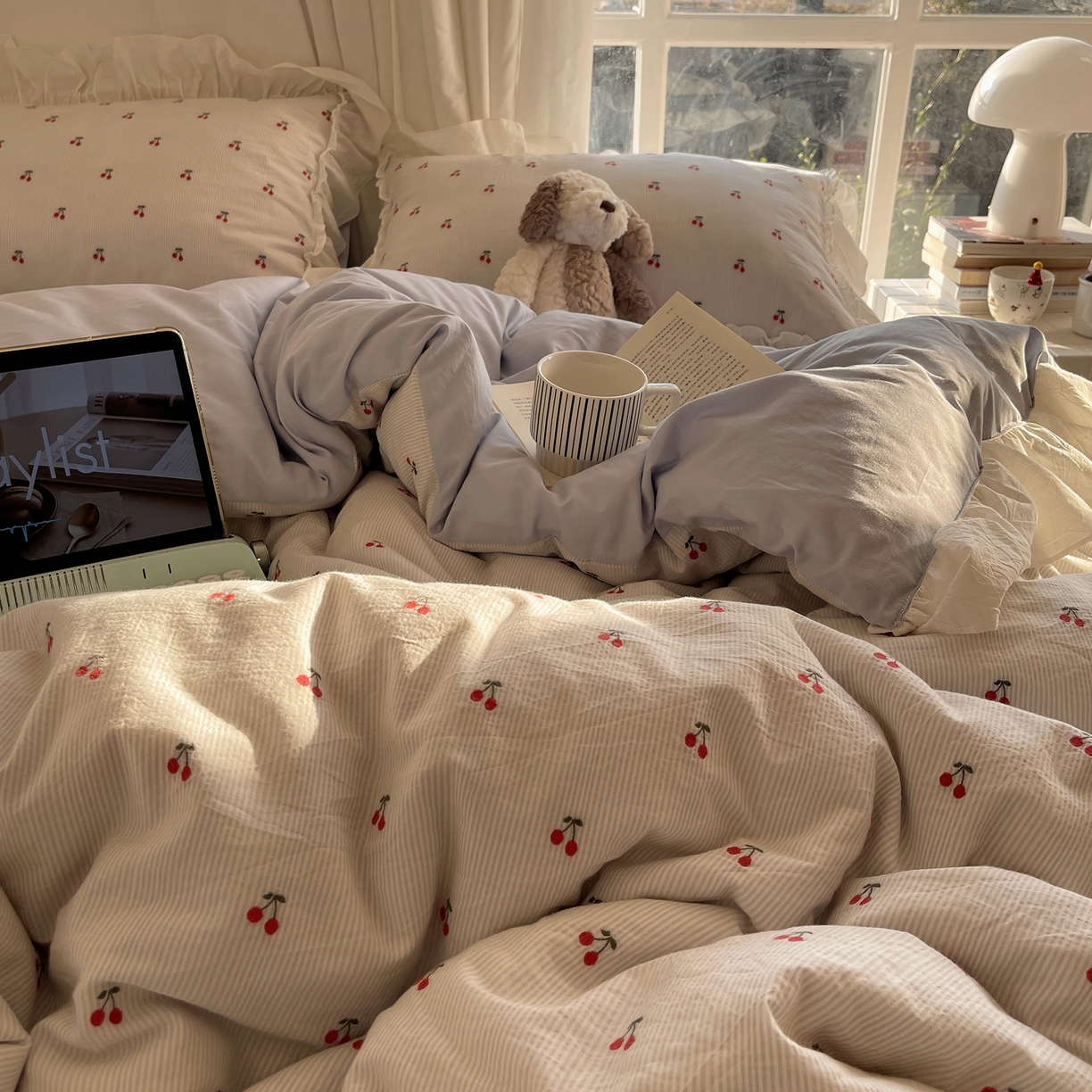 91家纺网 家纺一手货源 找家纺 六巷胡同 2026新款韩系博主风60支色织提花小樱桃A类全棉水洗棉四件套 小樱桃-蓝