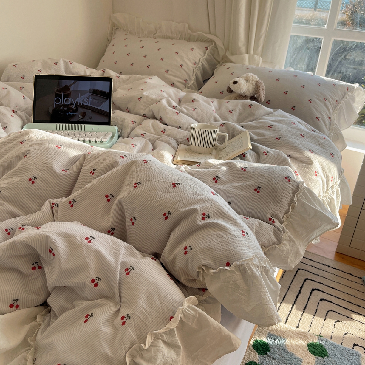 91家纺网 家纺一手货源 找家纺 六巷胡同 2026新款韩系博主风60支色织提花小樱桃A类全棉水洗棉四件套 小樱桃-蓝