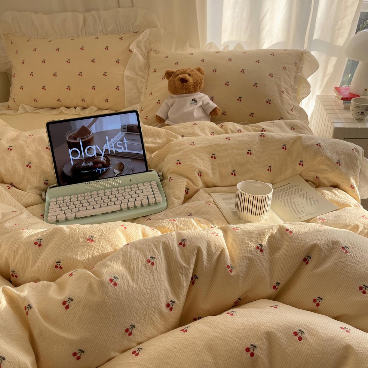 91家纺网 家纺一手货源 找家纺 六巷胡同 2026新款韩系博主风60支色织提花小樱桃A类全棉水洗棉四件套 小樱桃-黄