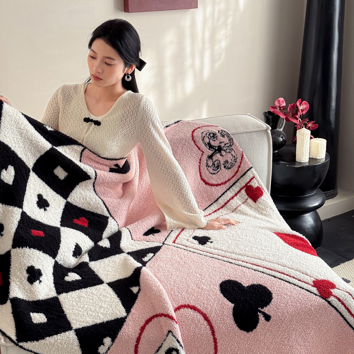 91家纺网 家纺一手货源 找家纺 多乐娜 2026新款马年新年款半边绒毛毯高克重沙发毯盖毯130*170cm大尺寸（会员-10元！附送拎包！ 严格控价：单款+40元起销售，禁止低价！) 红心效应