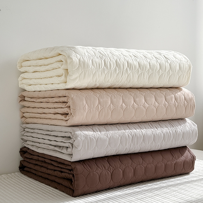 91家纺网 家纺一手货源 找家纺 Mr.pig猪先生水洗棉 2026新款A类全棉水洗棉夹棉床盖三件套棉水洗绗缝夹棉床单加厚加棉防滑炕盖四季-圆心系列 （展示价格为控价，实际价格请联系客服） 组合图