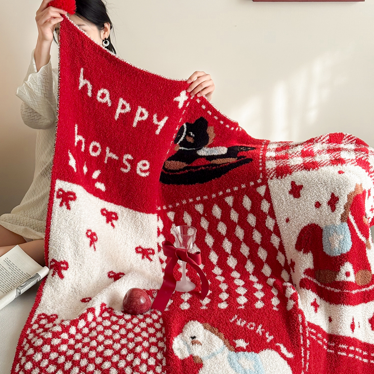 91家纺网 家纺一手货源 找家纺 （总）多乐娜 2026新款马年新年款半边绒毛毯高克重沙发毯盖毯130*170cm大尺寸（会员-10元！附送拎包！ 严格控价：单款+40元起销售，禁止低价！)