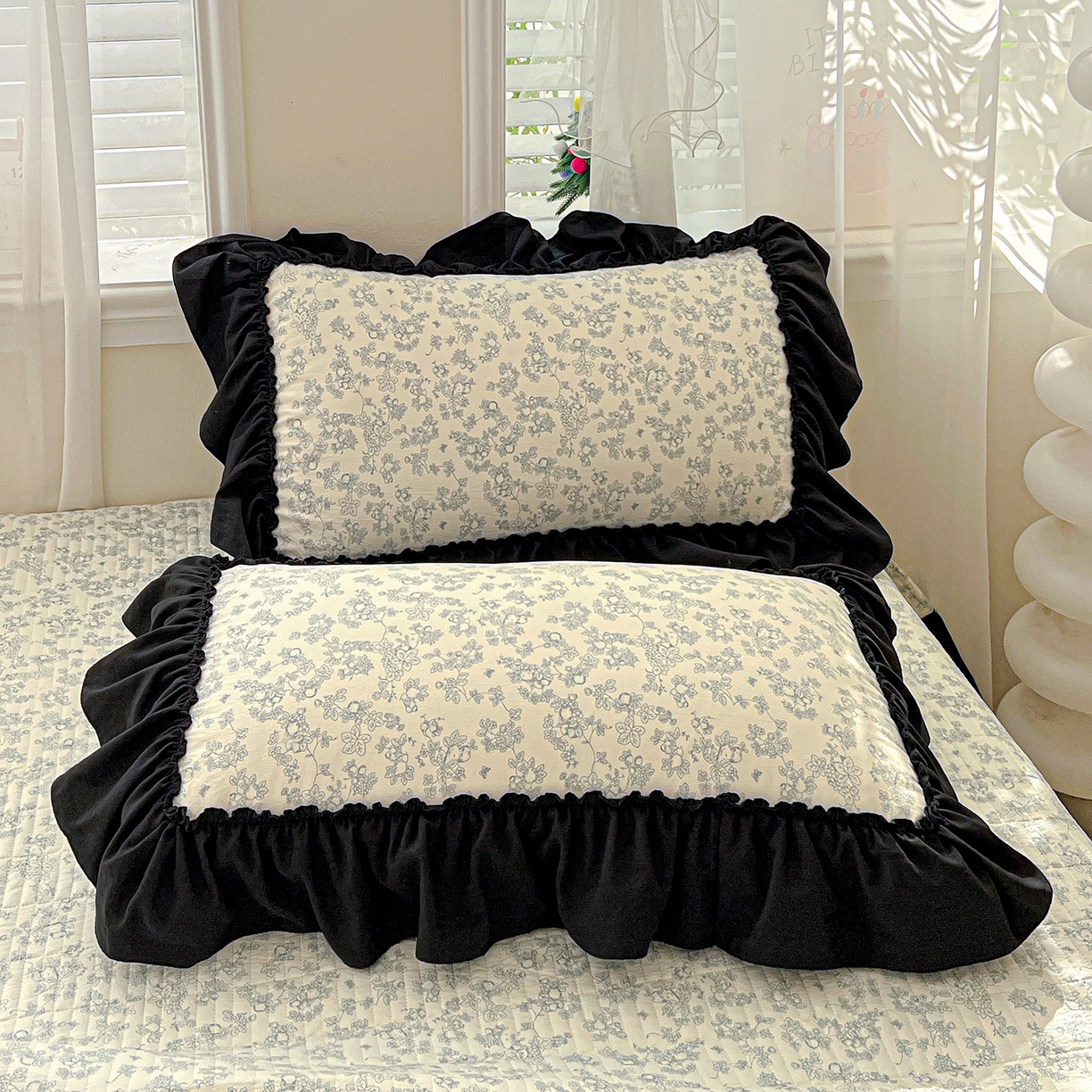 91家纺网 家纺一手货源 找家纺 富米莱（原臻工厂） 2026新款法式赫本风大花边A类古法仿棉云感纱床盖床裙四件套-场景二 兰絮语