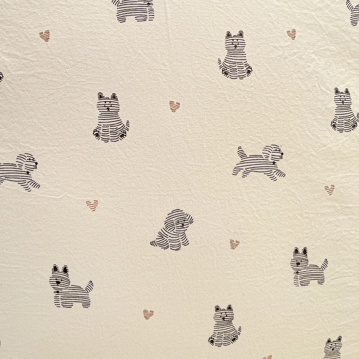 91家纺网 家纺一手货源 找家纺 富米莱（原臻工厂） 2026新款法式赫本风大花边A类古法仿棉云感纱床盖床裙四件套-场景二 恰恰狗