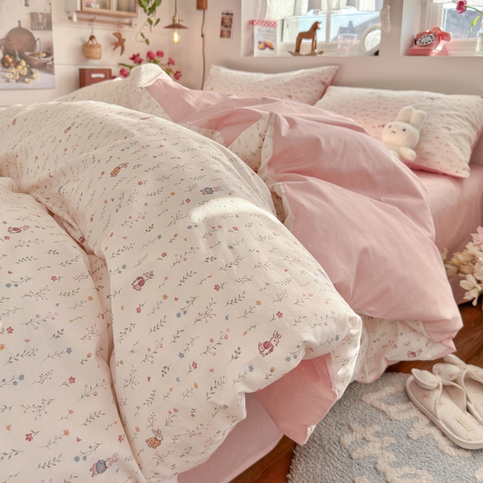 91家纺网 家纺一手货源 找家纺 捌月 2026新款奶油风全棉印花四件套 花间小兔