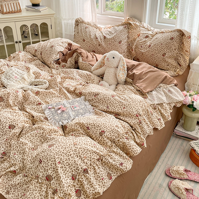 91家纺网 家纺一手货源 找家纺 优尚佳生活馆 2026新款A类仿棉水洗法式工艺花边四件套 奶豹栖塌