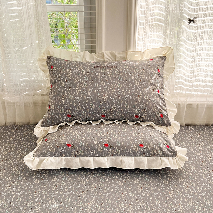 91家纺网 家纺一手货源 找家纺 圣比熊 2026新款A类云朵棉刺绣花边枕套宿舍单人单只一只装绣花枕芯内胆套 秘密花园（刺绣款）