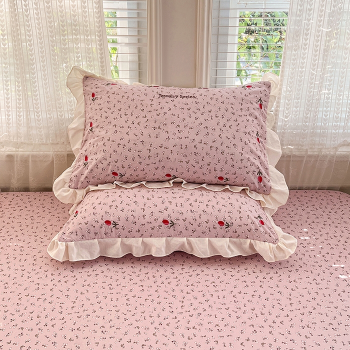 91家纺网 家纺一手货源 找家纺 圣比熊 2026新款A类云朵棉刺绣花边枕套宿舍单人单只一只装绣花枕芯内胆套 爱丽丝-粉（刺绣款）