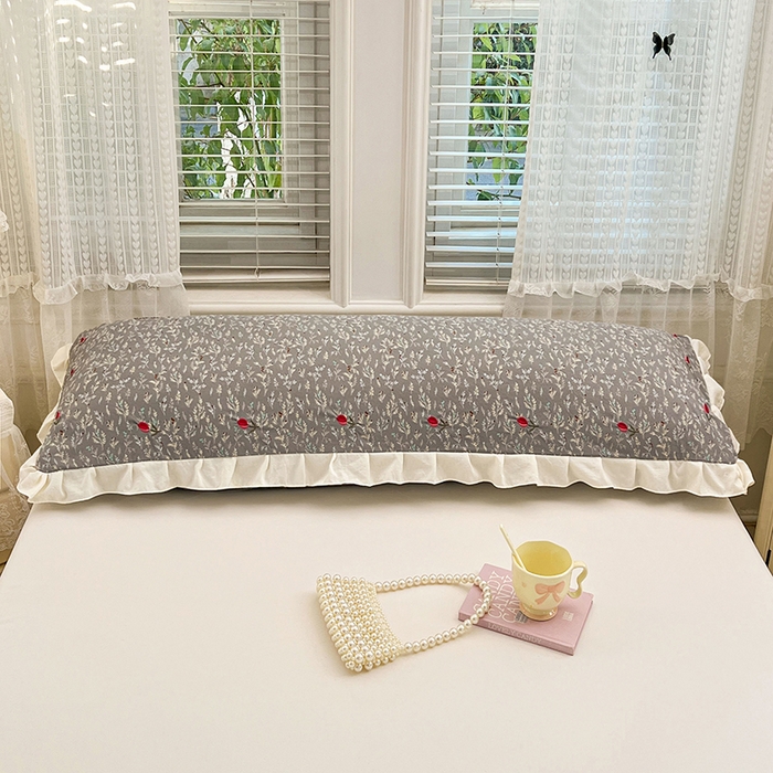 91家纺网 家纺一手货源 找家纺 （总）圣比熊 2026新款A类云朵棉刺绣花边枕套宿舍情侣绣花双人加长枕芯内胆套