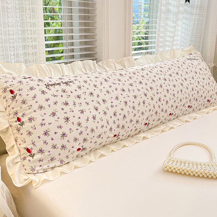 91家纺网 家纺一手货源 找家纺 圣比熊 2026新款A类云朵棉刺绣花边枕套宿舍情侣绣花双人加长枕芯内胆套 欣欣花语-紫（刺绣款）