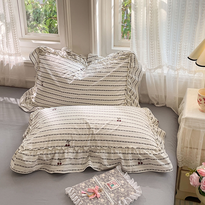 91家纺网 家纺一手货源 找家纺 优佳优品 2026新款A类仿棉水洗法式工艺花边四件套 条纹织梦