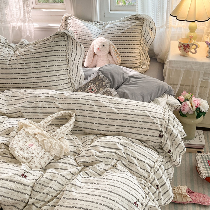 91家纺网 家纺一手货源 找家纺 优佳优品 2026新款A类仿棉水洗法式工艺花边四件套 条纹织梦