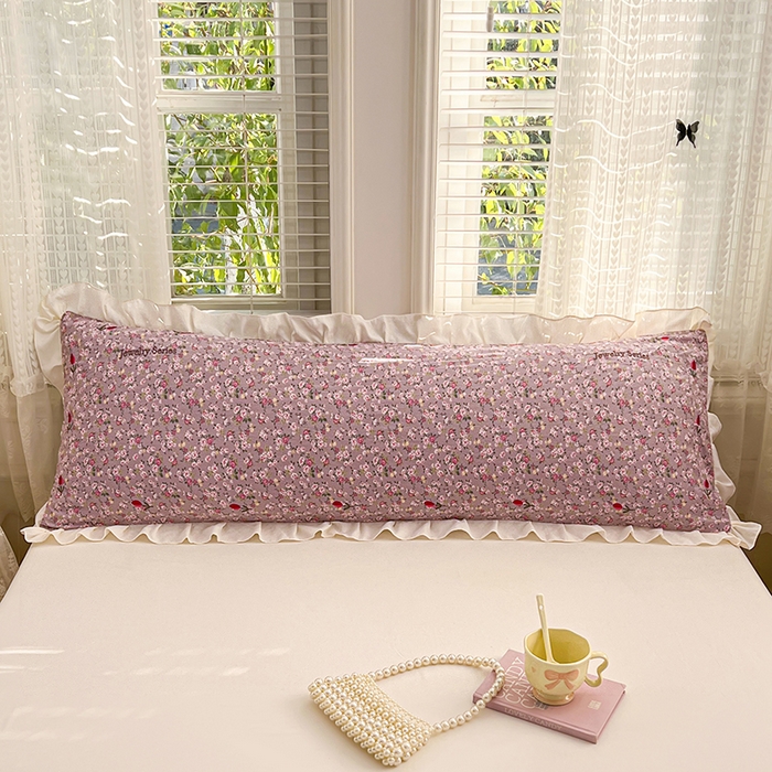 91家纺网 家纺一手货源 找家纺 圣比熊 2026新款A类云朵棉刺绣花边枕套宿舍情侣绣花双人加长枕芯内胆套 花间集-粉（刺绣款）