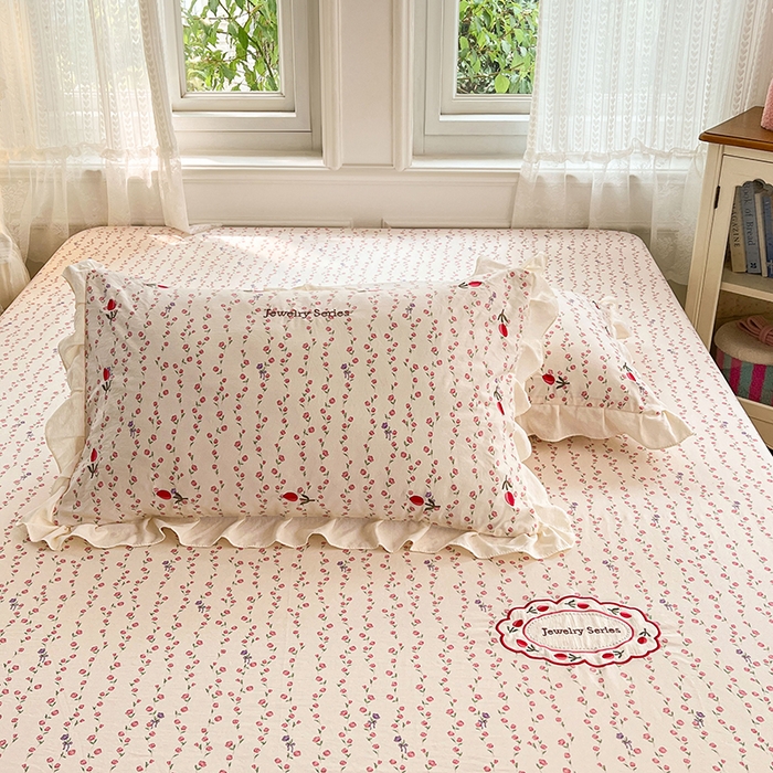 91家纺网 家纺一手货源 找家纺 梦舒羽 2026新款A类云朵棉刺绣花边枕套宿舍单人单只一只装绣花枕芯内胆套 花漾甜心（刺绣款）