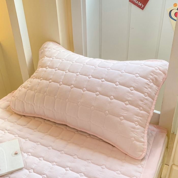 91家纺网 家纺一手货源 找家纺 （总）麒东家纺 2026新款学生纯色水洗棉夹棉床垫系列