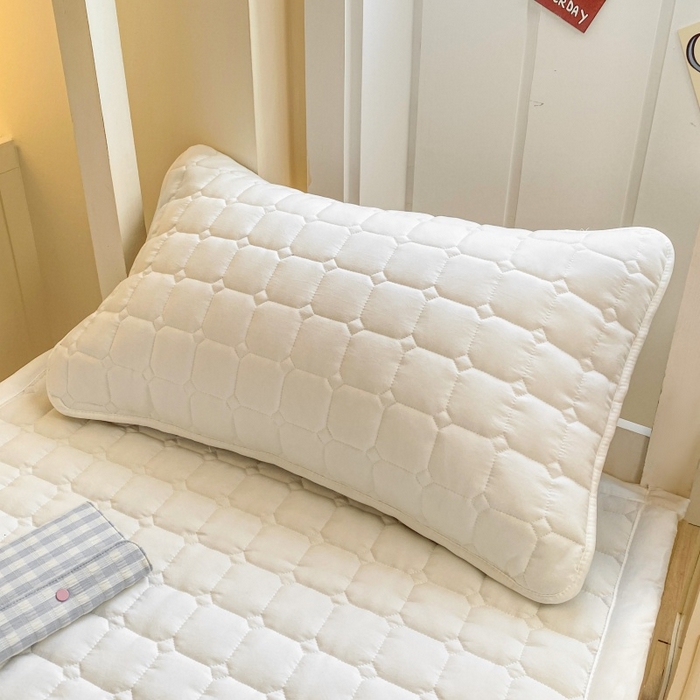 91家纺网 家纺一手货源 找家纺 麒东家纺 2026新款学生纯色水洗棉夹棉床垫系列 米白