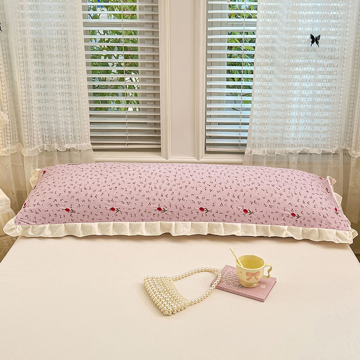 91家纺网 家纺一手货源 找家纺 梦舒羽 2026新款A类云朵棉刺绣花边枕套宿舍情侣绣花双人加长枕芯内胆套 爱丽丝-粉（刺绣款）