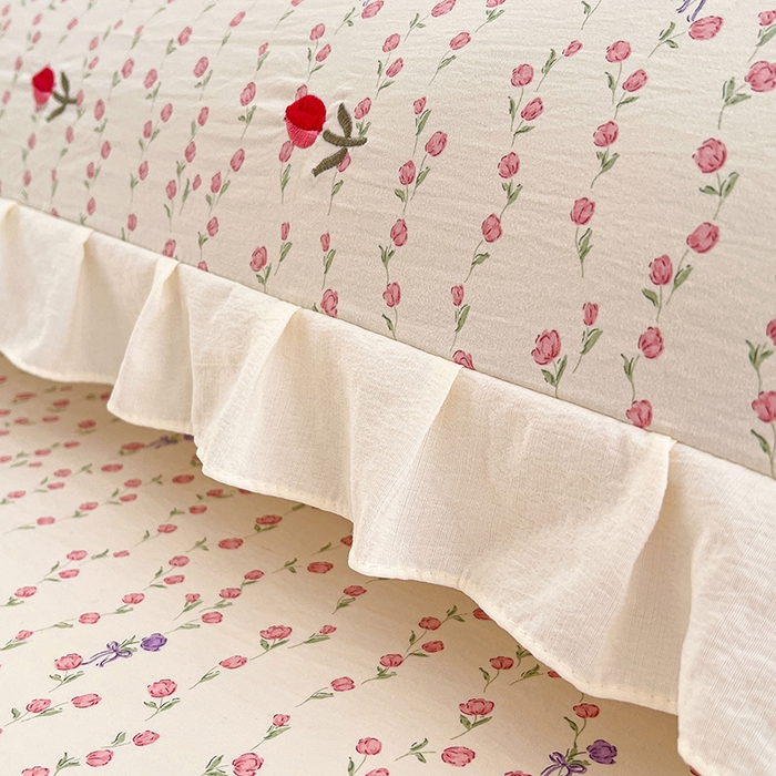 91家纺网 家纺一手货源 找家纺 梦舒羽 2026新款A类云朵棉刺绣花边枕套宿舍情侣绣花双人加长枕芯内胆套 花漾甜心（刺绣款）