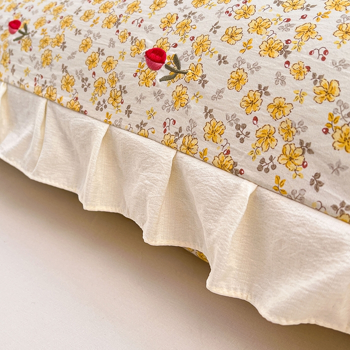 91家纺网 家纺一手货源 找家纺 梦舒羽 2026新款A类云朵棉刺绣花边枕套宿舍情侣绣花双人加长枕芯内胆套 春日暖阳（刺绣款）