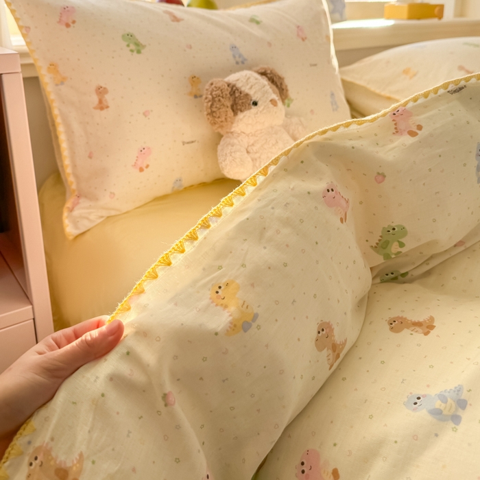 91家纺网 家纺一手货源 找家纺 对白 2026新款A类全棉纯棉有氧双层纱贝壳边三角针单被套被套单件 七彩小恐龙