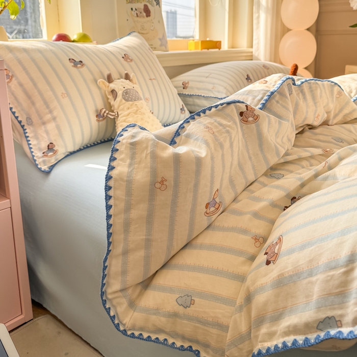 91家纺网 家纺一手货源 找家纺 对白 2026新款A类全棉纯棉有氧双层纱贝壳边三角针单被套被套单件 摇摇马