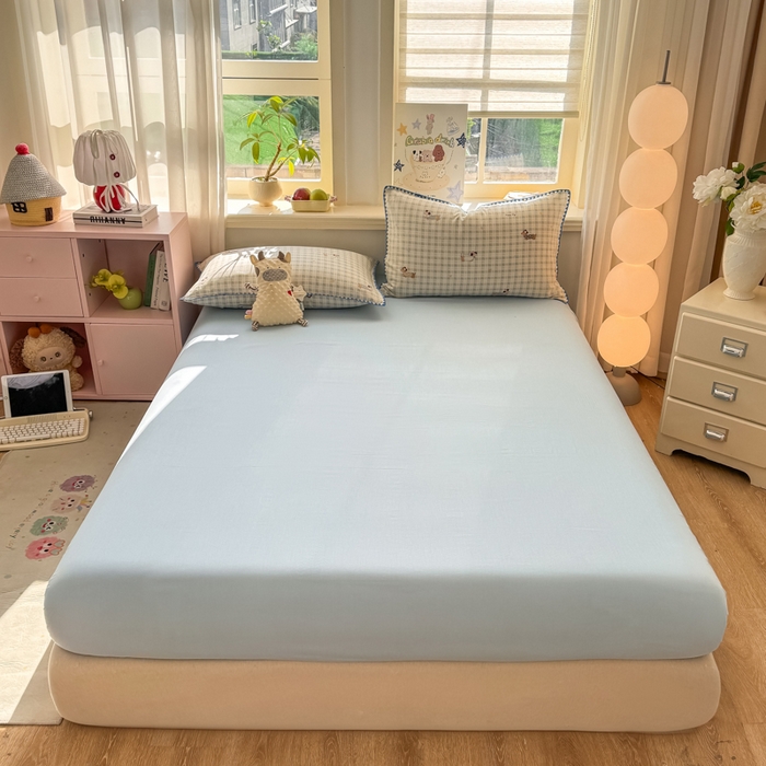 91家纺网 家纺一手货源 找家纺 对白 2026新款A类全棉纯棉有氧双层纱贝壳边三角针四件套 方格小狗