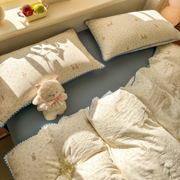 91家纺网 家纺一手货源 找家纺 对白 2026新款A类全棉纯棉有氧双层纱贝壳边三角针四件套 疏影