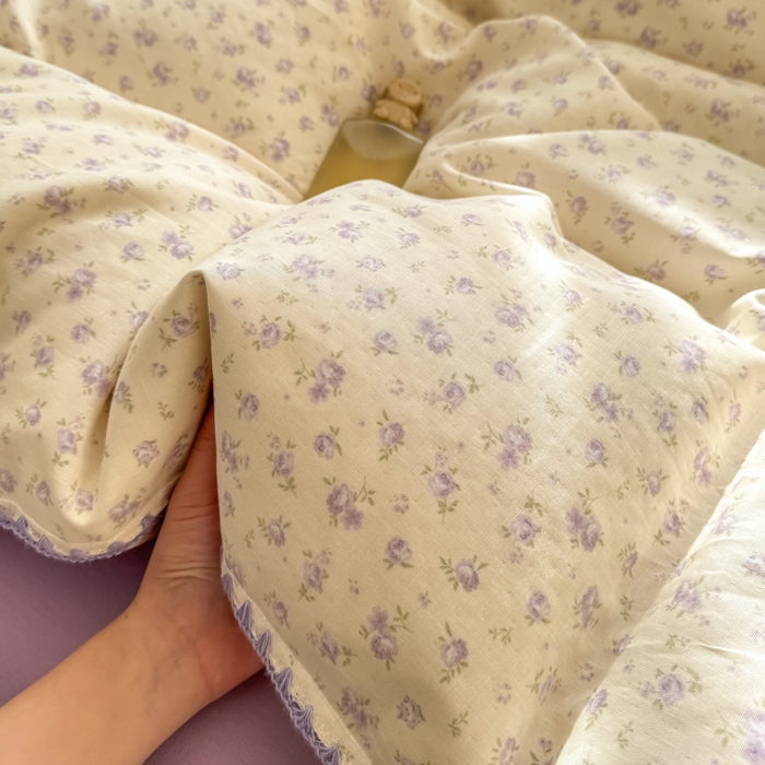 91家纺网 家纺一手货源 找家纺 对白 2026新款A类全棉纯棉有氧双层纱贝壳边三角针四件套 雾岛听风