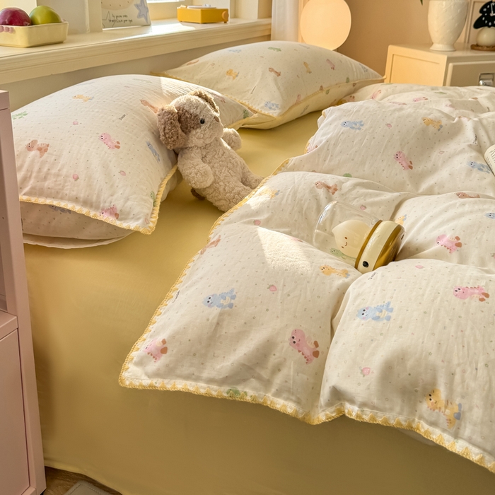 91家纺网 家纺一手货源 找家纺 对白 2026新款A类全棉纯棉有氧双层纱贝壳边三角针四件套 七彩小恐龙