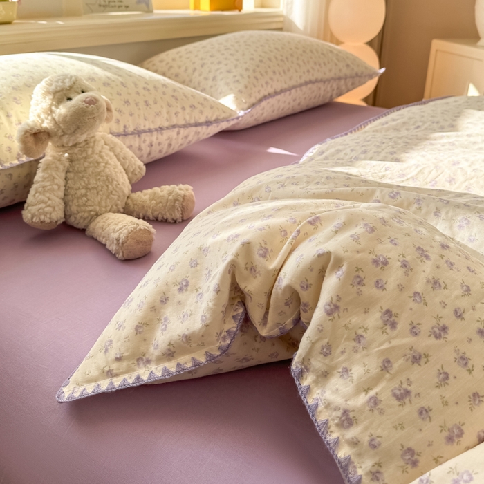 91家纺网 家纺一手货源 找家纺 对白 2026新款A类全棉纯棉有氧双层纱贝壳边三角针四件套 雾岛听风