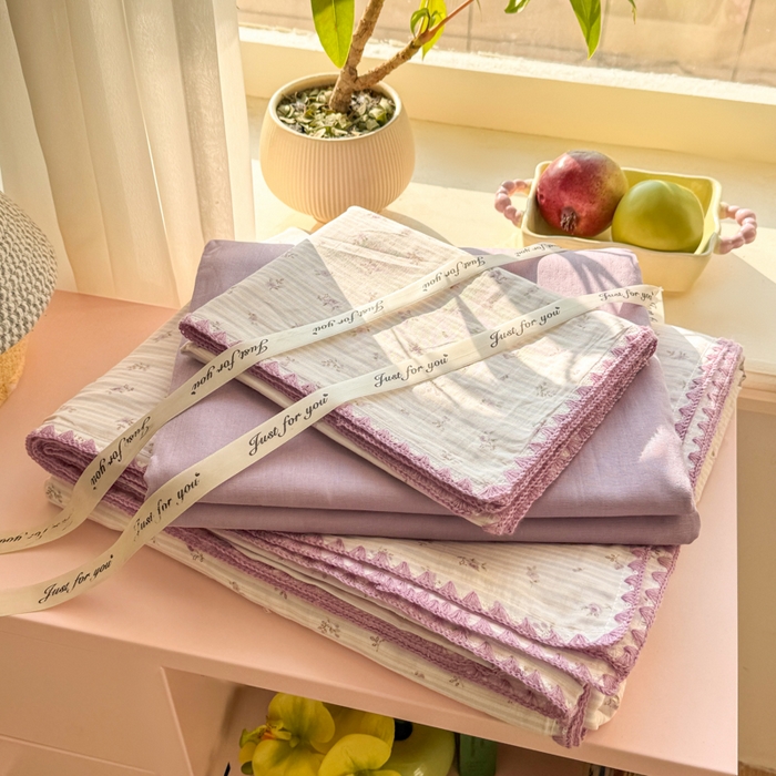 91家纺网 家纺一手货源 找家纺 对白 2026新款A类全棉纯棉有氧双层纱贝壳边三角针四件套 花颜-紫