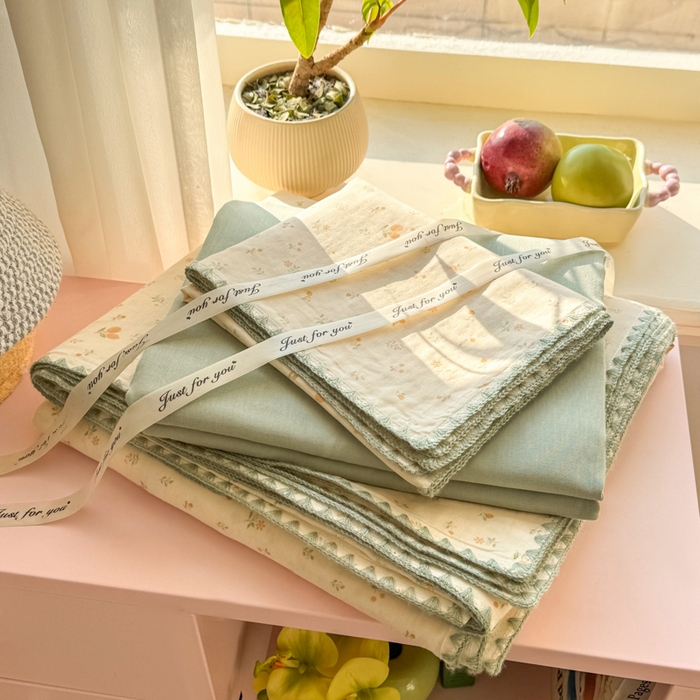 91家纺网 家纺一手货源 找家纺 对白 2026新款A类全棉纯棉有氧双层纱贝壳边三角针四件套 柠栀