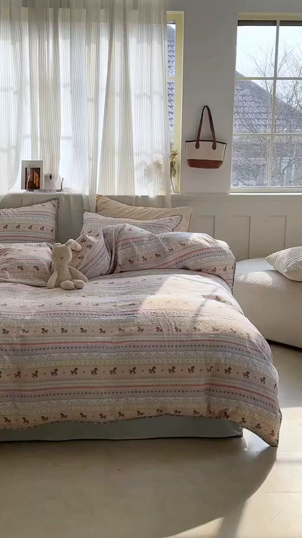 91家纺网 家纺一手货源 找家纺 洋铭区（原狠狠爱） 2026新款春季全棉彩边双层纱四件套 爱心宝莉