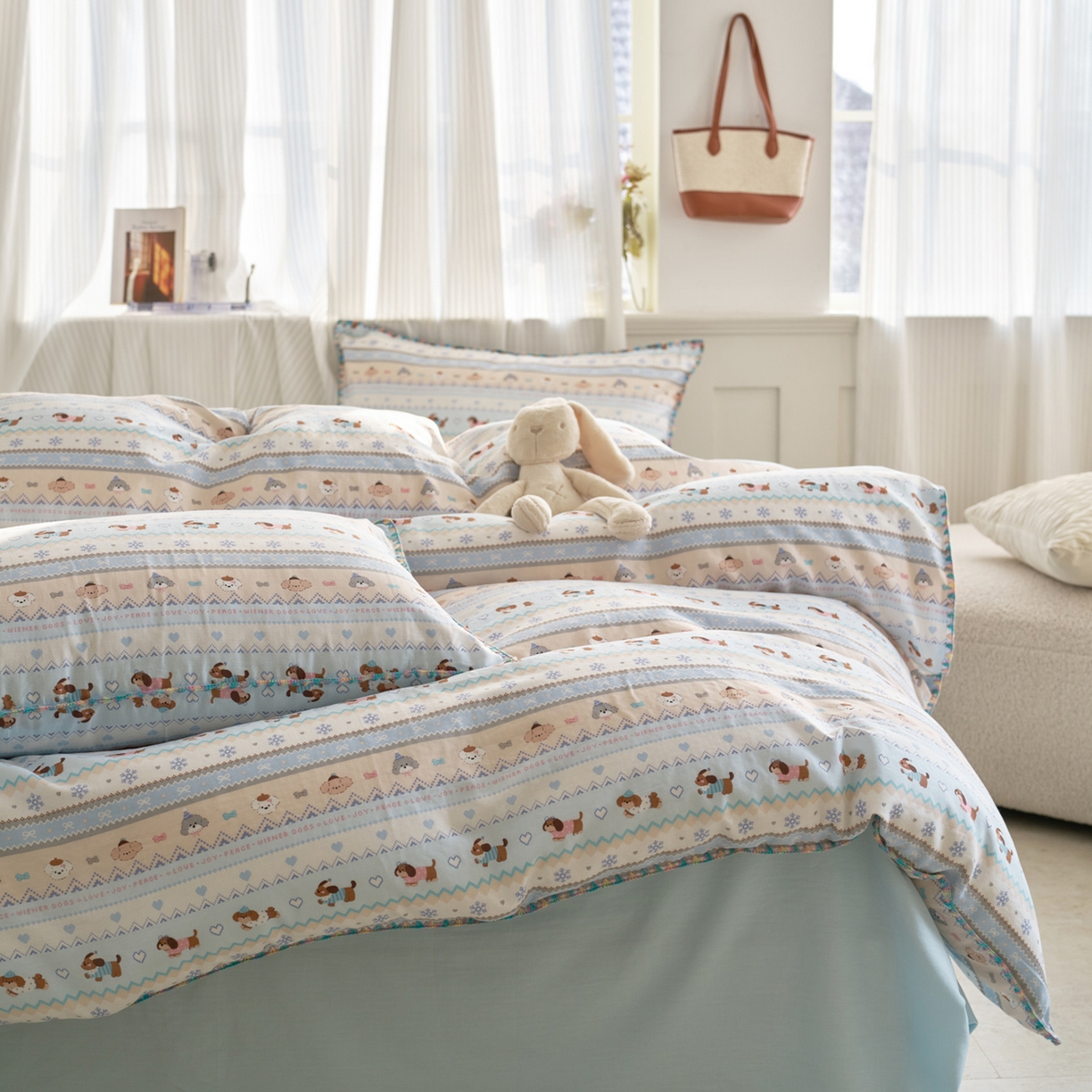 91家纺网 家纺一手货源 找家纺 洋铭区（原狠狠爱） 2026新款春季全棉彩边双层纱四件套 波斯小懒狗