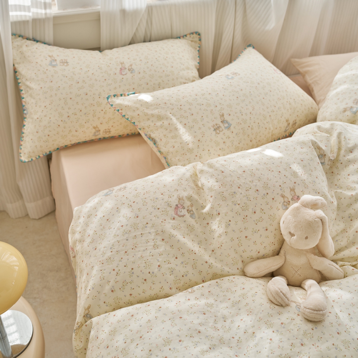 91家纺网 家纺一手货源 找家纺 洋铭区（原狠狠爱） 2026新款春季全棉彩边双层纱四件套 繁花兔兔