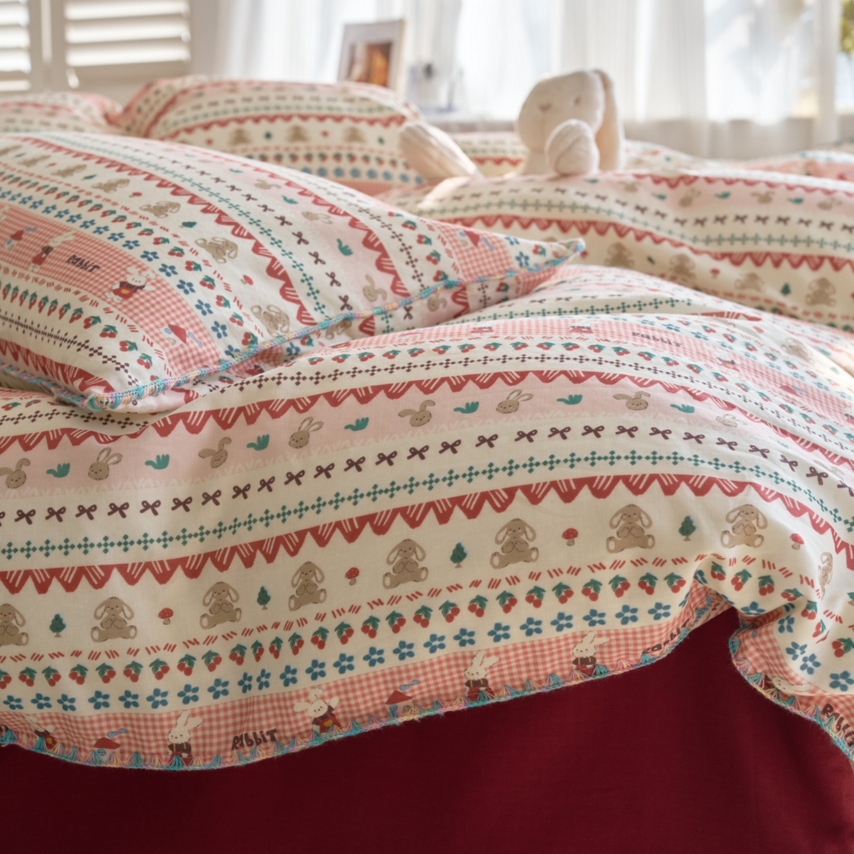 91家纺网 家纺一手货源 找家纺 洋铭区（原狠狠爱） 2026新款春季全棉彩边双层纱四件套 红枣小兔