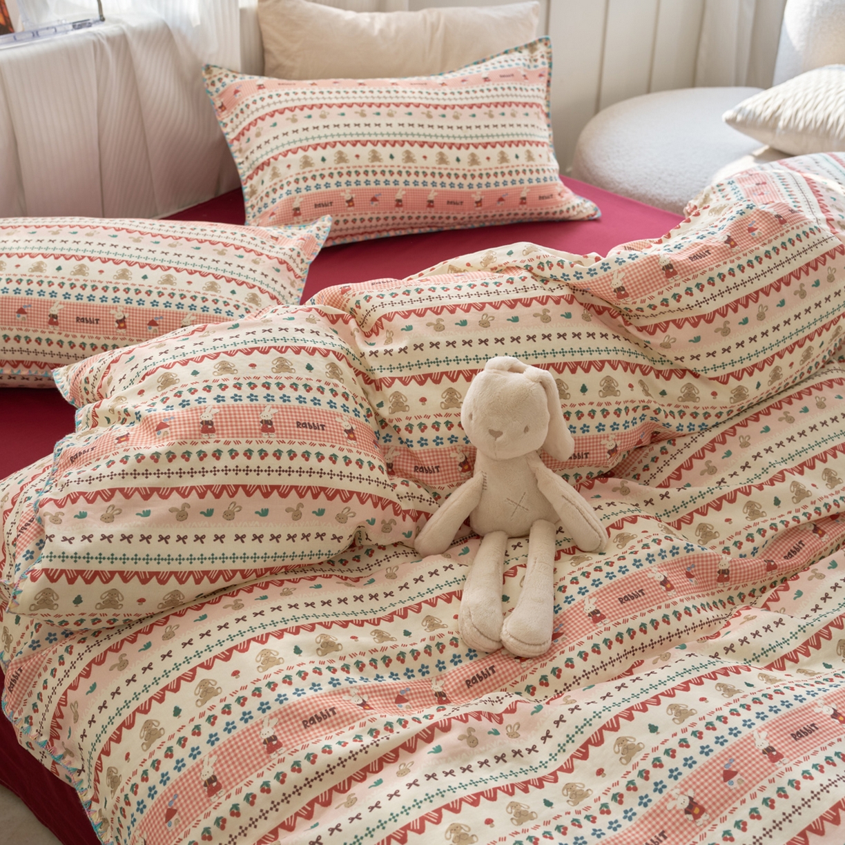 91家纺网 家纺一手货源 找家纺 洋铭区（原狠狠爱） 2026新款春季全棉彩边双层纱四件套 红枣小兔